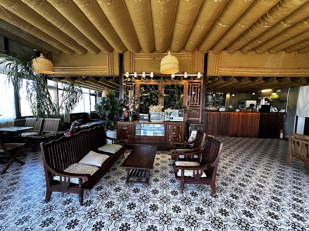 Ixora Homestay & Coffee