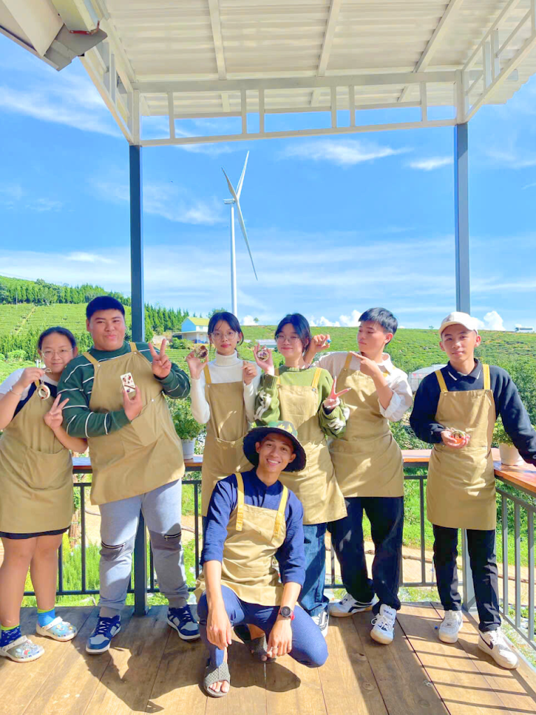 Nông Trại Hoa Tinh Dầu Đà Lạt, Nến Thơm - Khu Du Lịch Check In Săn Mây Jala Rose