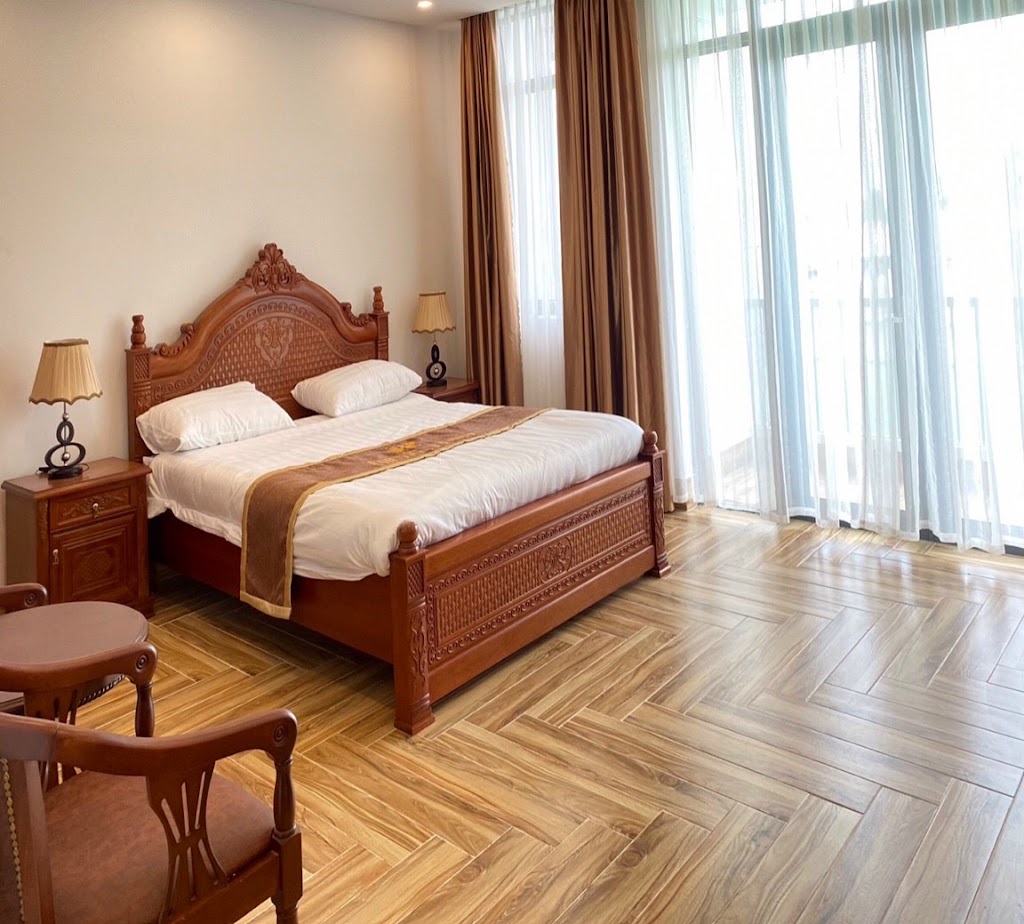 Khách sạn Phụng Vy