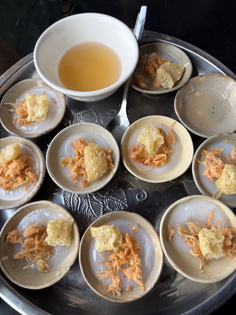 Vietnamese Food - Hue Local Food & FastFood 22 Restaurant (Huế)