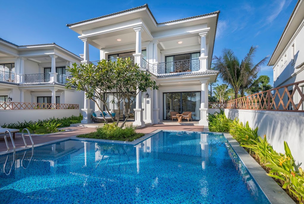 Meliá Vinpearl Cam Ranh Beach Resort