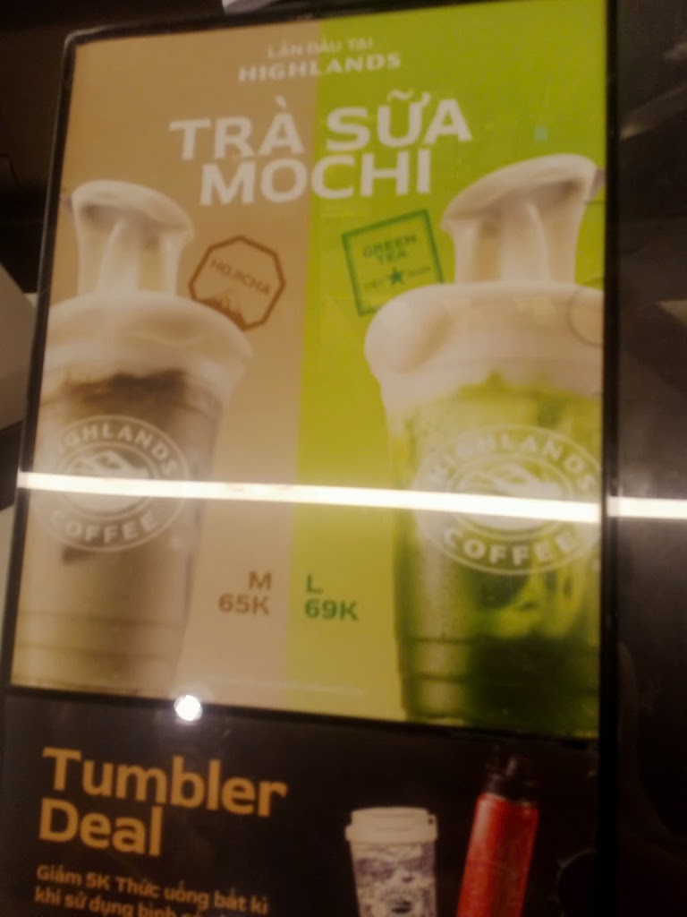 Highlands Coffee Trâu Quỳ